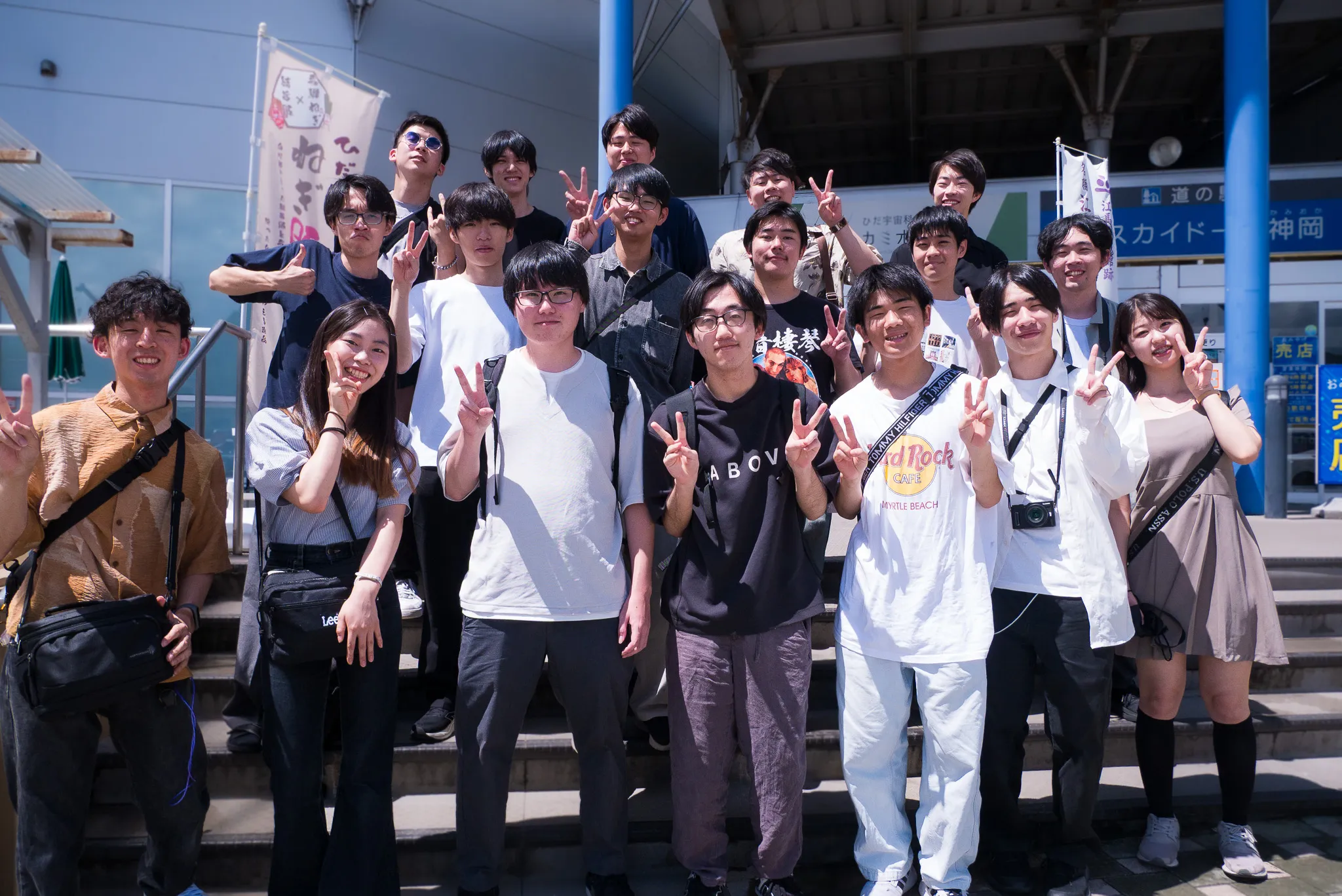 P1390651.jpg (864.4 kB)